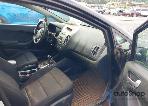 2017 Kia Forte Lx из США, поврежденный, VIN 3KPFK4A7XHE077811